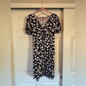 SO Black and White Floral Midi Dress